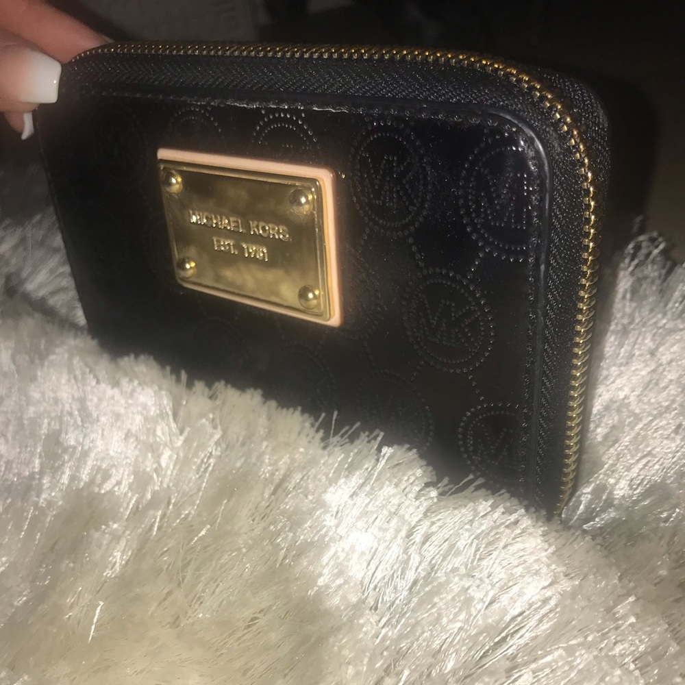 Michael Kors wallet wristlet
